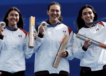 Ana Paula Vázquez muestra el misterioso contenido del regalo que le dan a los medallista en París 2024