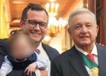 AMLO es abuelo una vez más: José Ramón López Beltrán presenta a su hijo recién nacido