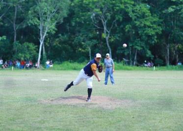 Charros de la Colonia Sur se proclaman campeones de la 5ta Copa de Béisbol 2024 en Comalcalco