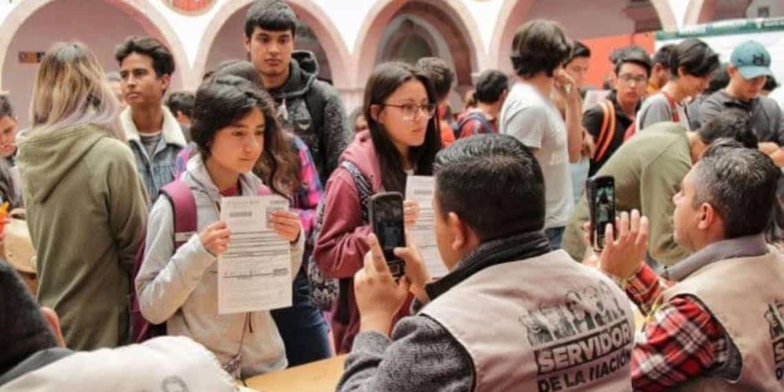 Programas sociales y el reto de los recursos; hay tela de dónde cortar, dicen Claudia y May