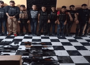 Detienen a 13 sicarios del Cártel de Sinaloa con arsenal en Chiapas