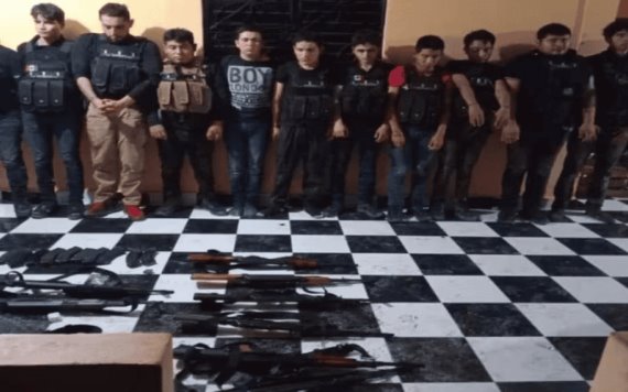 Detienen a 13 sicarios del Cártel de Sinaloa con arsenal en Chiapas