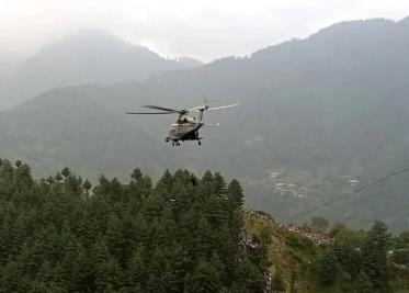 Helicóptero cae mientras combatía incendio en Portugal; buscan a 5 desaparecidos