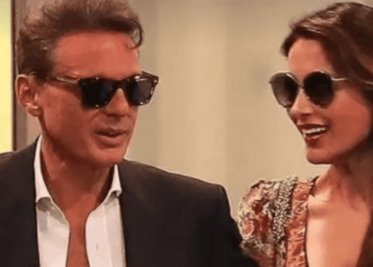 ¿Luis Miguel se casó con Paloma Cuevas? El Sol desata sospechas al esconder ANILLO ante sus fans