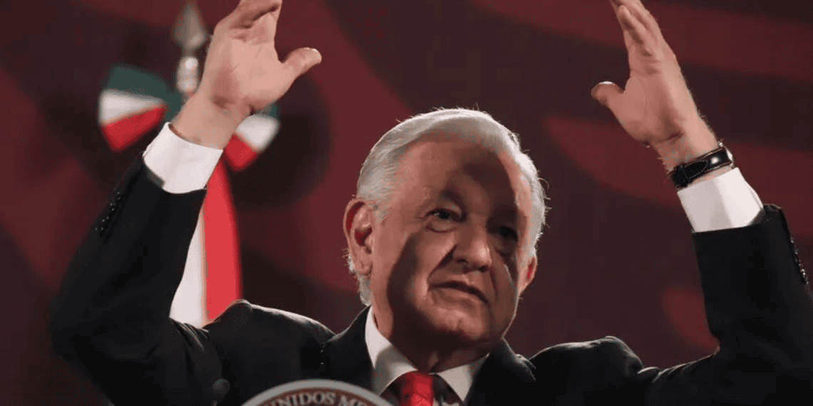 Gobierno de AMLO sancionó a más de 12 mil funcionarios