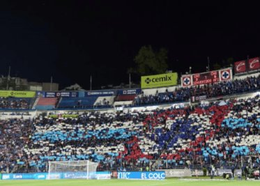 La Liga MX ya no llena estadios; Cruz Azul y Chivas, lo más rescatable en asistencias