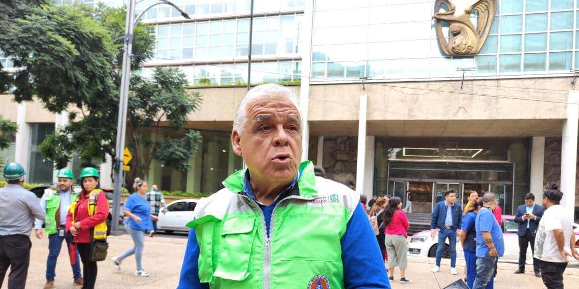 
Activa IMSS protocolo de evacuación ante microsismo registrado en Alcaldía Benito Juárez de la CDMX

