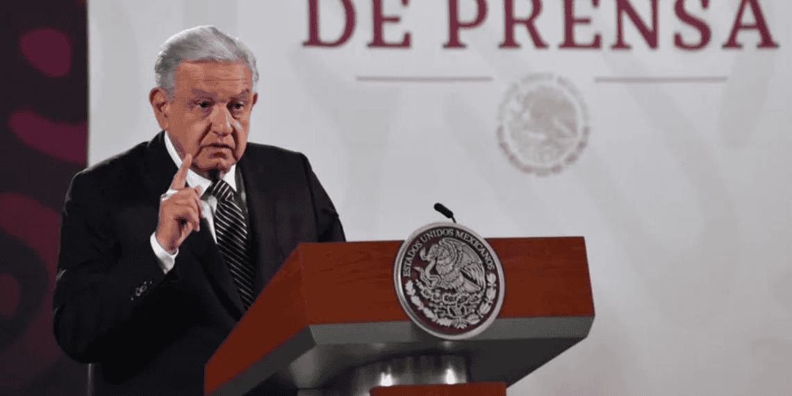 AMLO analiza indulto para la activista Kenia Hernández
