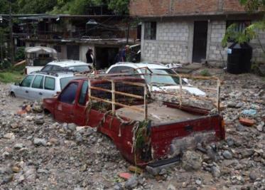 John da tregua: Cesa lluvia en Acapulco y quitan toneladas de lodo; imágenes