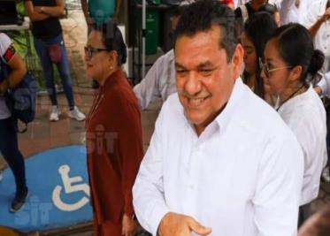 Javier May rinde protesta como gobernador de Tabasco.