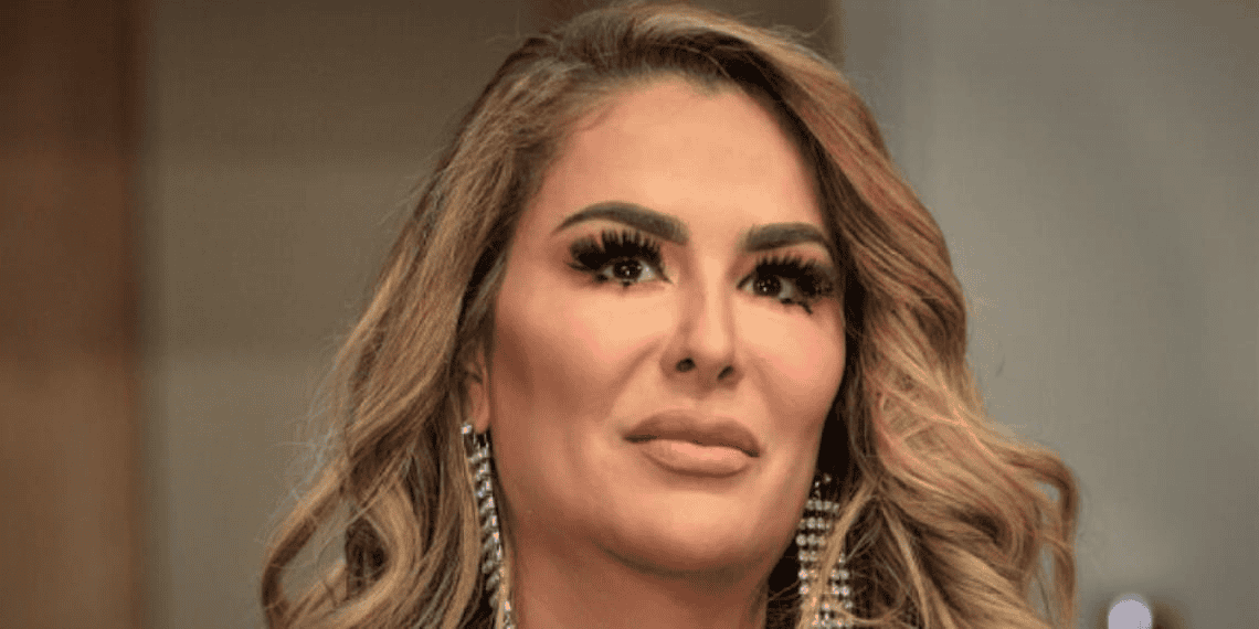 Ninel Conde deslumbra en su cumpleaños 48 con un sensual video que arrasa en redes