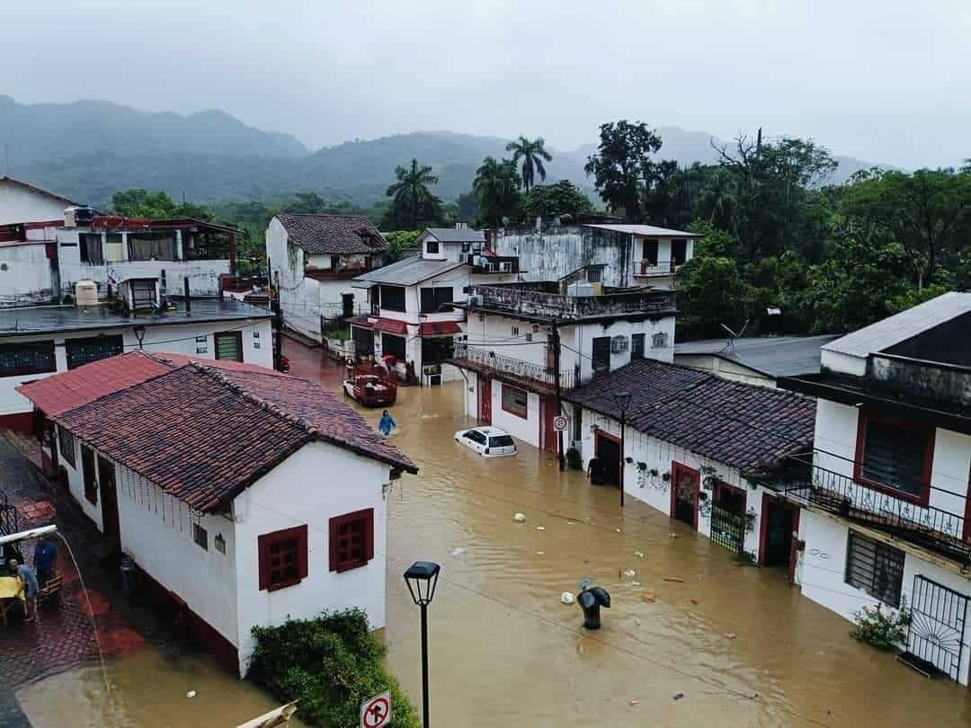 Pueblo Mágico de Tapijulapa sufre desborde de ríos