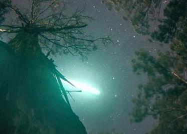 Supuesto meteorito es captado en Querétaro y sorprende a las redes; así fue el increíble momento