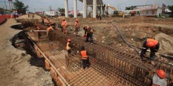 Obras en Comalcalco y Centro / Reynol Chamec en el Congreso