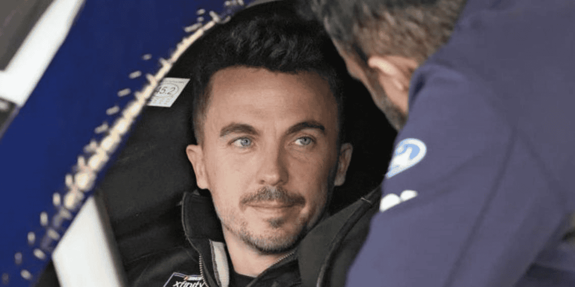 Frankie Muniz, actor de 'Malcolm el de en medio', se convertirá en piloto de NASCAR a tiempo completo
