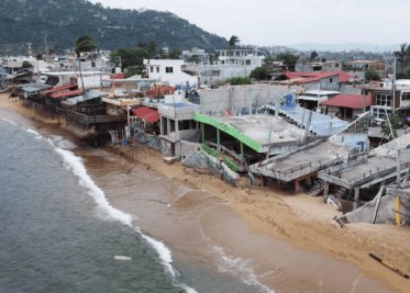 Claudia Sheinbaum anunció millonaria inversión para Guerrero y Oaxaca por destrozos del Huracán John