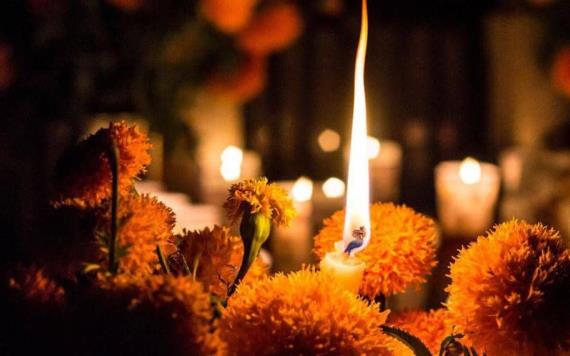 ¿Cuál es el significado de las velas del altar de Día de Muertos y cuándo se prenden este 2024?