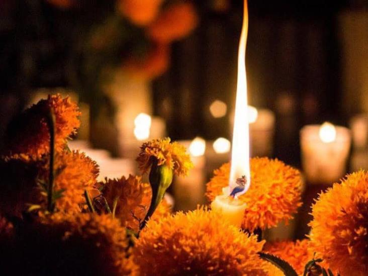 Esto significan las velas en el altar de Día de Muertos
